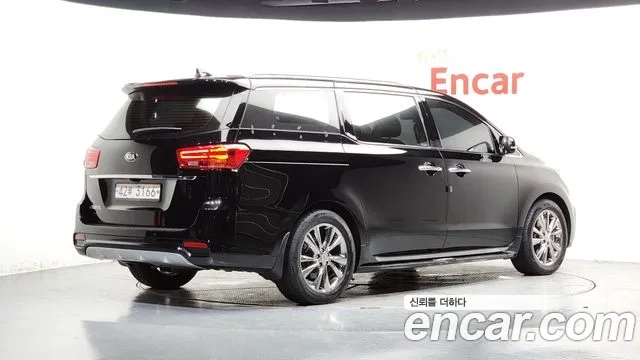 Kia The New Carnival id 2937050 из Кореи 12