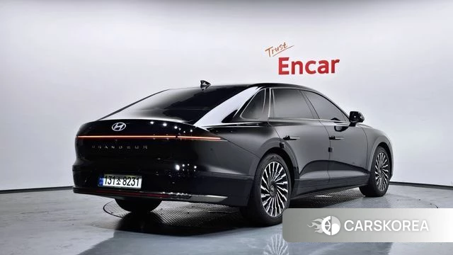 Hyundai Grandeur Hybrid (GN7) id 4623639 из Кореи 12
