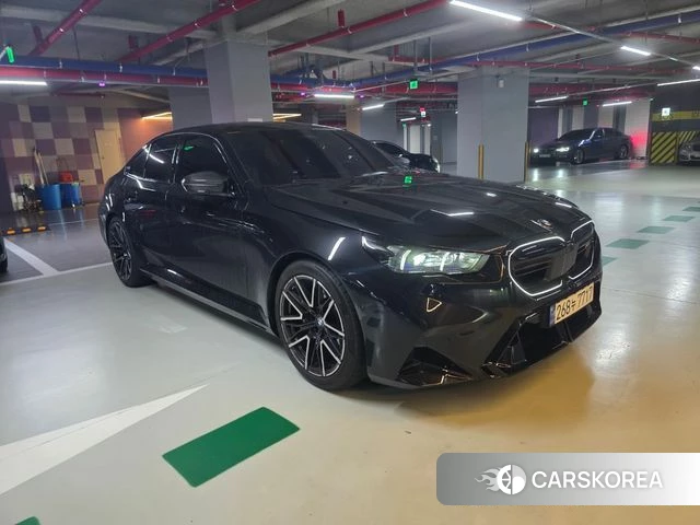 BMW M5 (G90) 2026 Черный из Кореи, фото 6