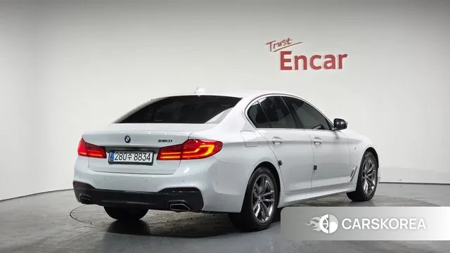 BMW 5 Series (G30) id 3479522 из Кореи 12