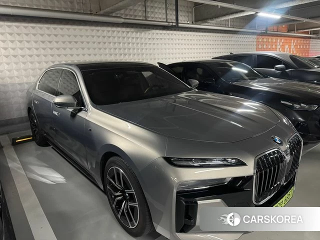 BMW 7 Series (G70) 2025 Серый из Кореи, фото 5