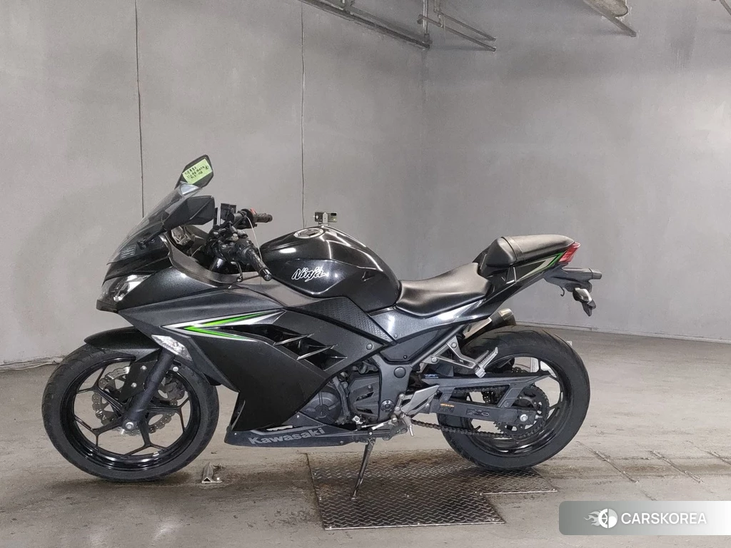 Проданный Kawasaki NINJA 250 2016 из Японии, фото 2