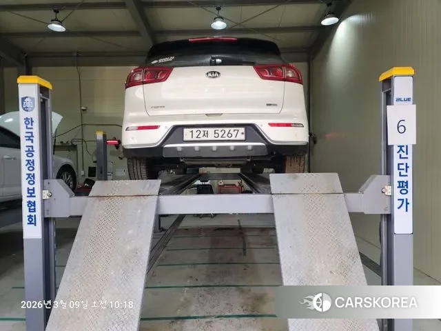 Kia Niro 2018 Белый из Кореи, фото 2