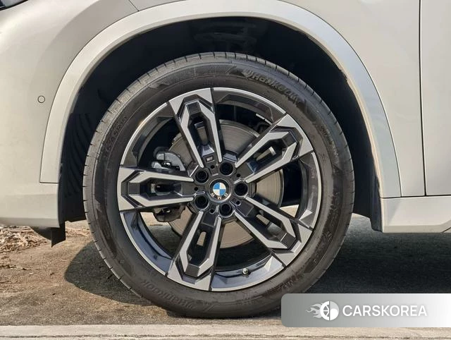 BMW X1 id 3869795 из Китая 11