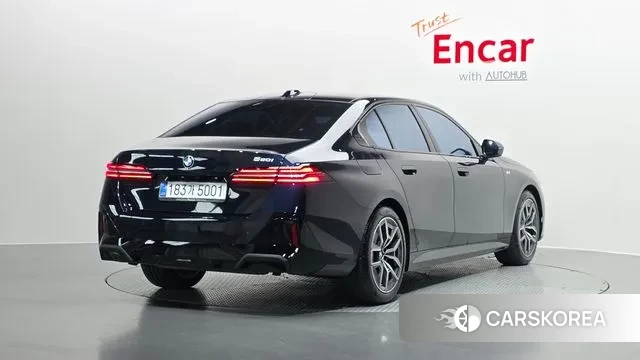 BMW 5 Series (G60) id 3486839 из Кореи 12