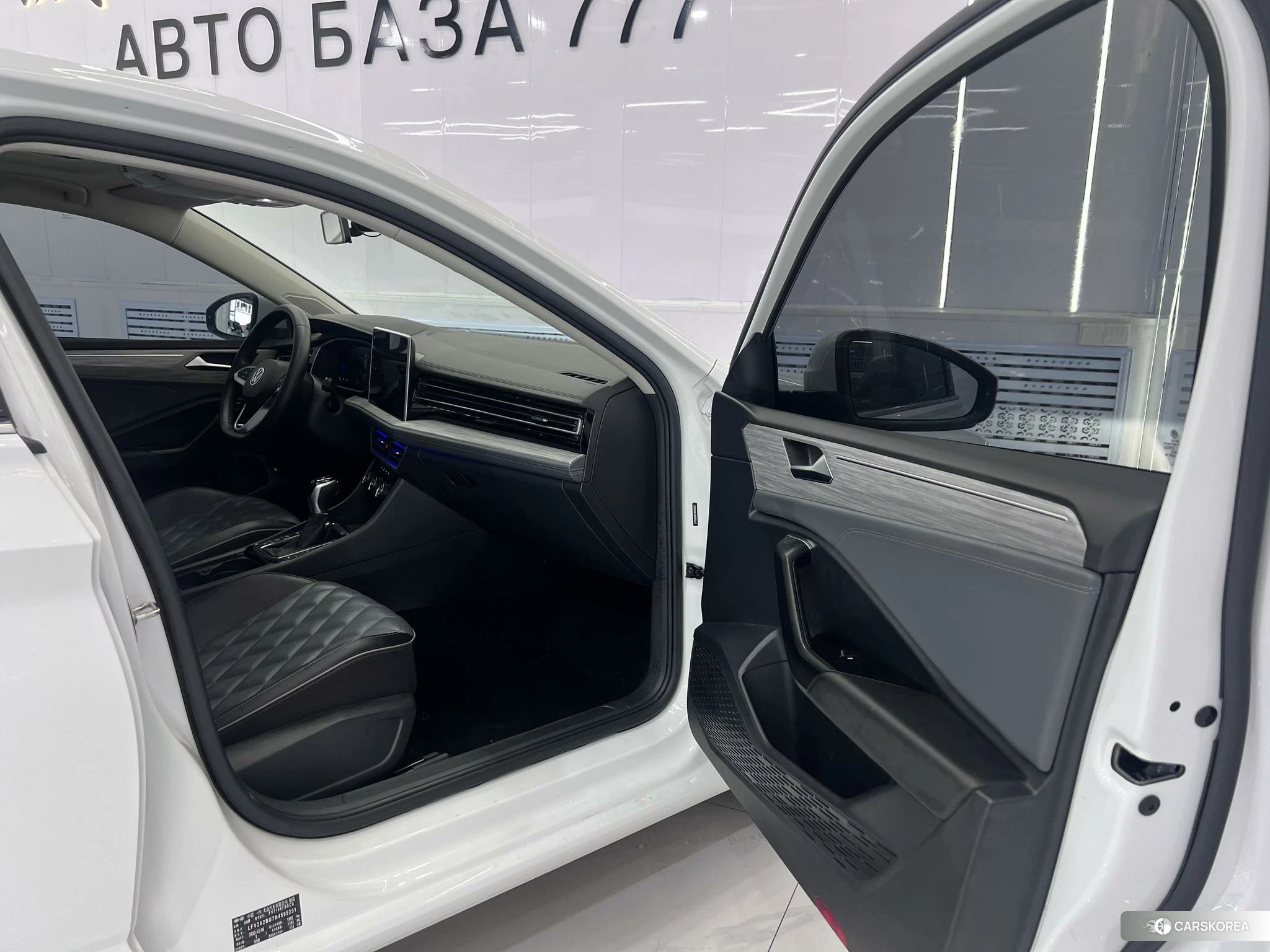 Volkswagen Sagitar id 4455366 из Китая 12