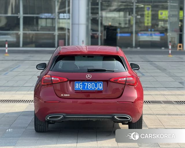 Mercedes-Benz Class A (imported) 2021 Красный из Китая, фото 2