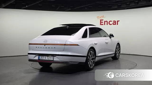 Hyundai Grandeur (GN7) id 3590803 из Кореи 12