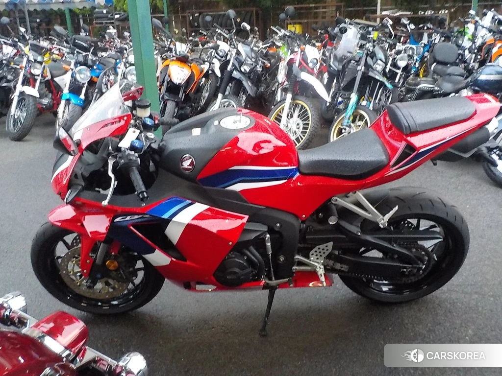 Проданный Honda CBR600RR 2020 из Японии, фото 2