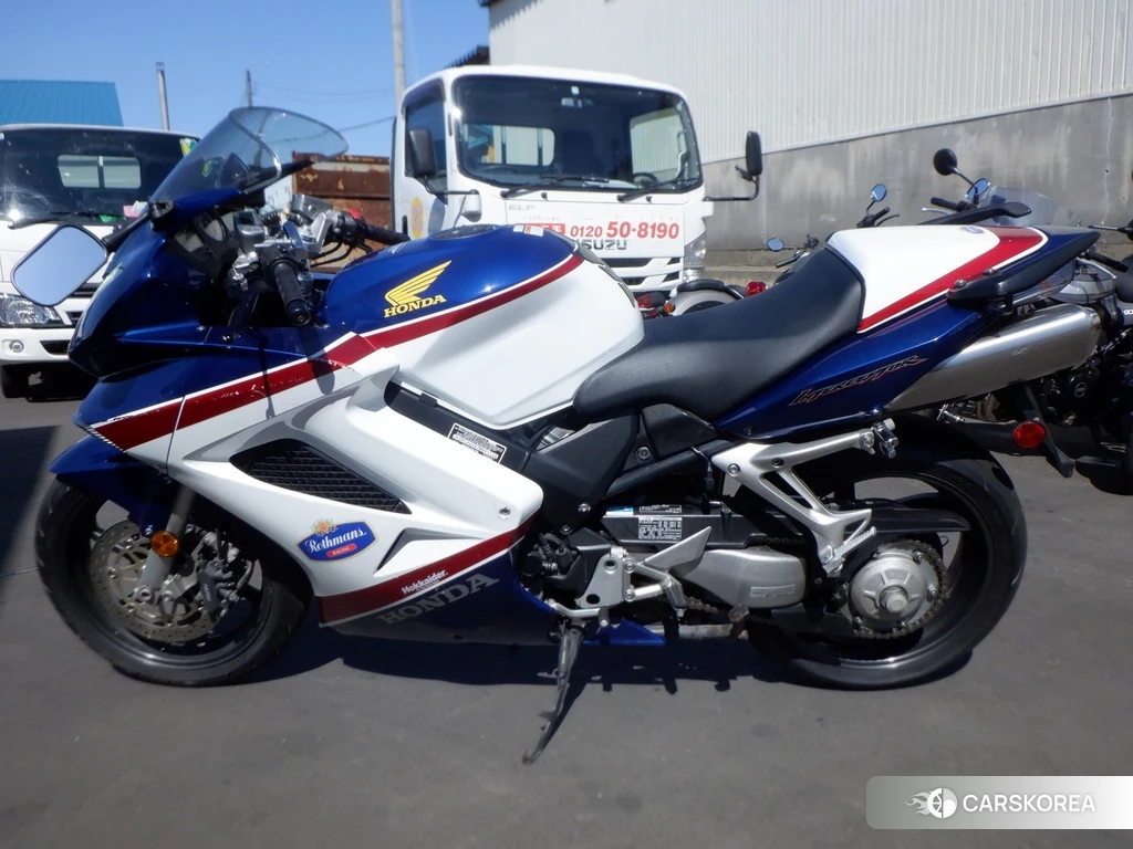 Проданный Honda VFR800 2010 из Японии