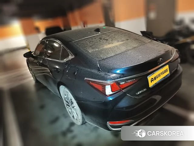 Lexus ES 2022 Синий из Китая, фото 2