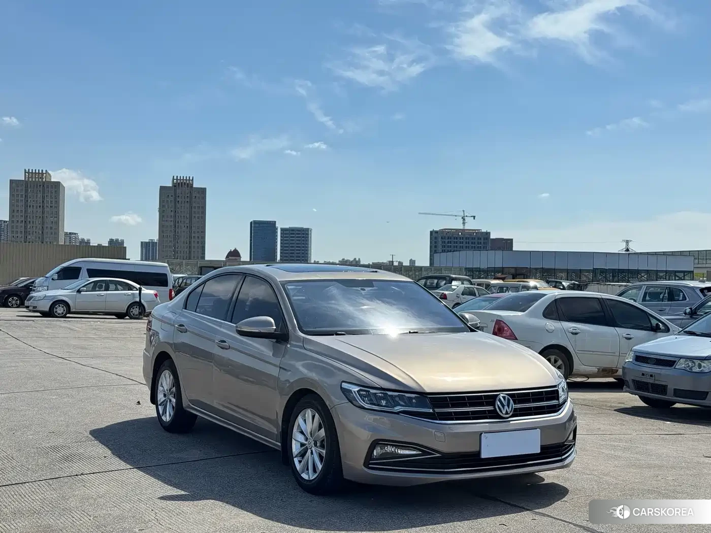 Volkswagen Bora 2019 Champagne/brown из Китая, фото 4