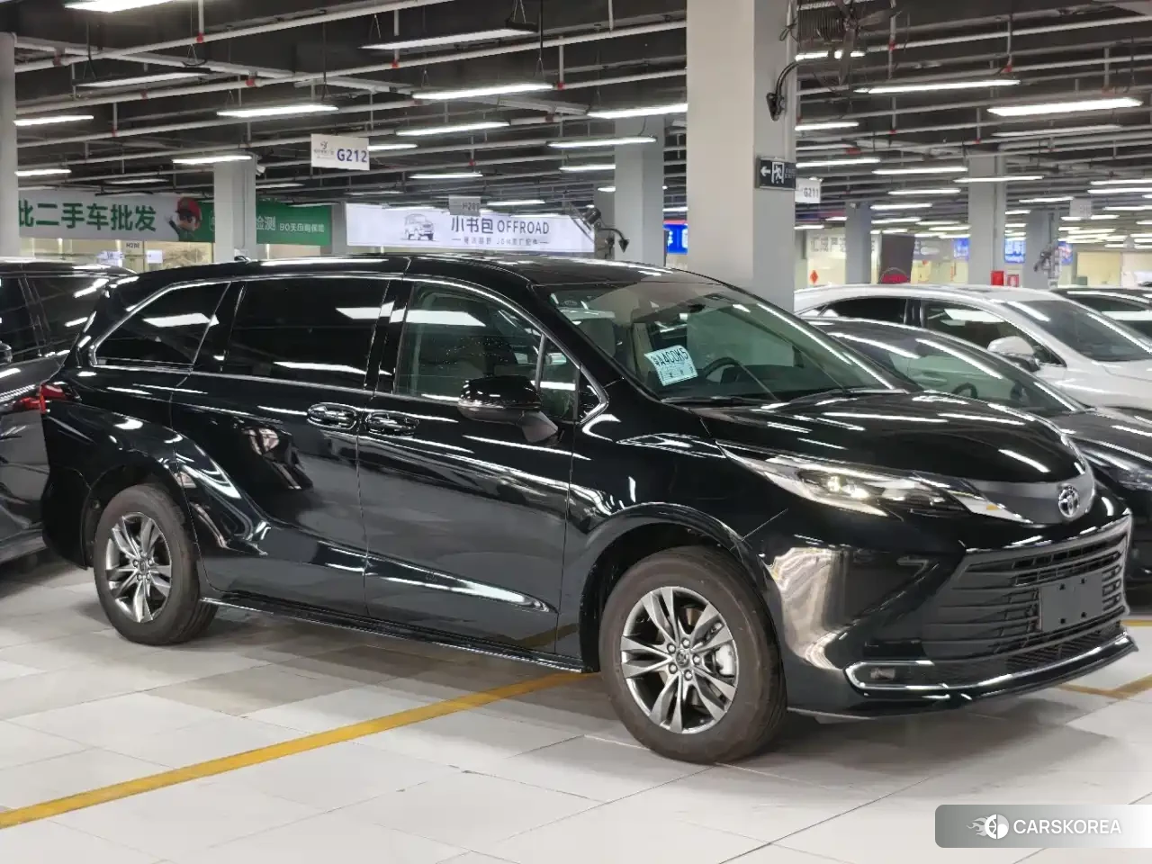 Toyota Sienna id 4576790 из Китая 7