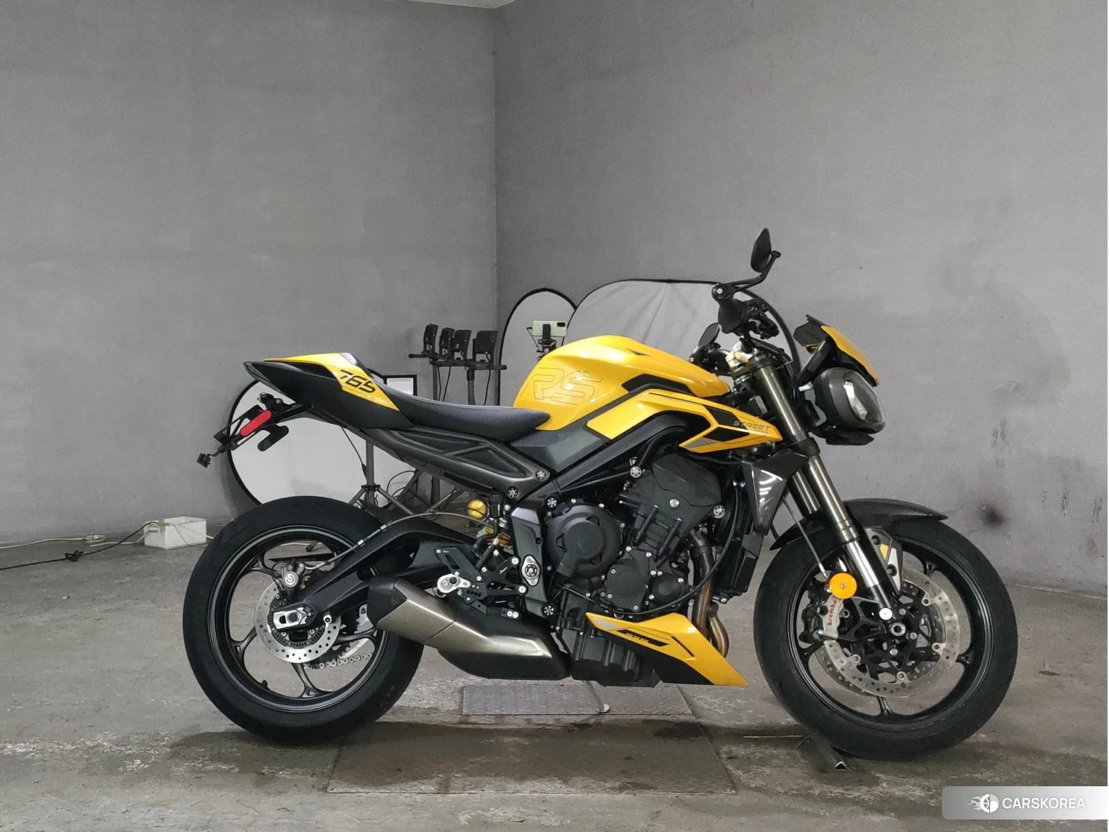 Triumph STREET TRIPLE 765 RS 2025 из Японии, фото 3