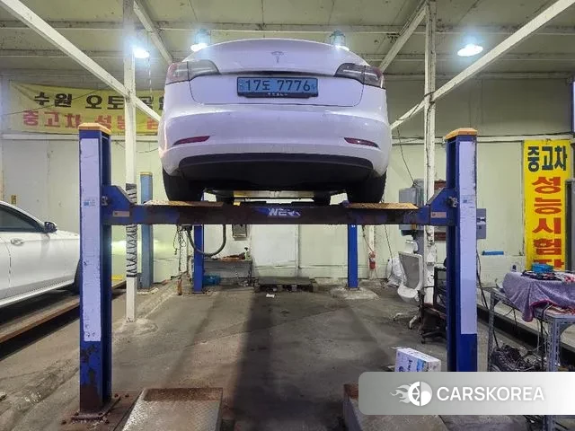 Tesla Model 3 2020 Белый из Кореи, фото 2