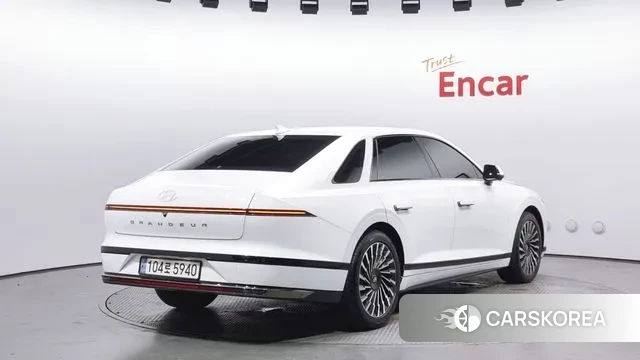 Hyundai Grandeur Hybrid (GN7) id 3200832 из Кореи 12