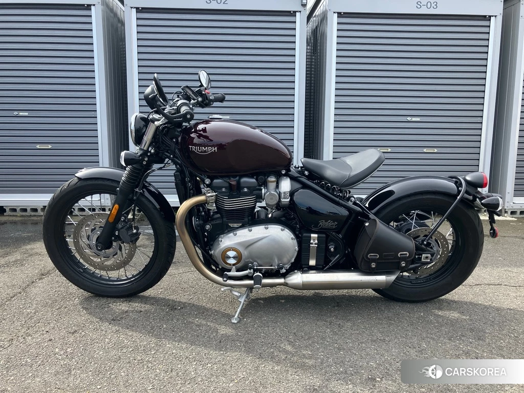 Проданный Triumph BONNEVILLE BOBBER 2018 из Японии, фото 2
