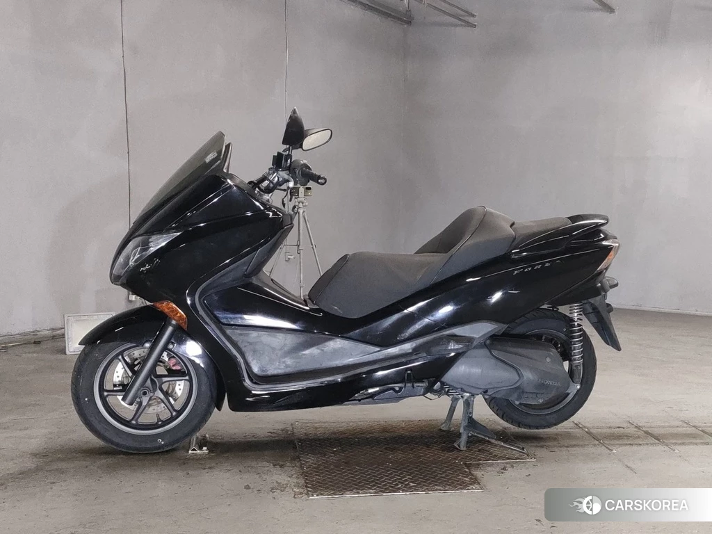 Проданный Honda FORZA Z 2012 из Японии