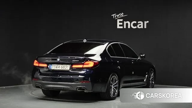 BMW 5 Series (G30) id 3349963 из Кореи 12