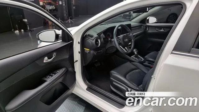 Kia Come New K3 id 2764316 из Кореи 12