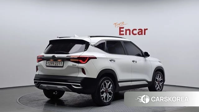 Kia Seltos id 4196489 из Кореи 12