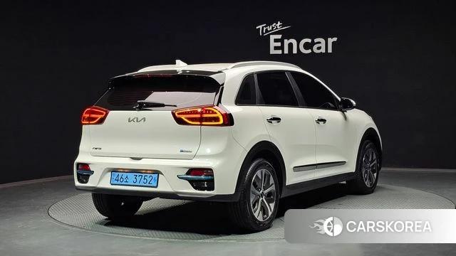 Kia Niro EV id 3910796 из Кореи 12