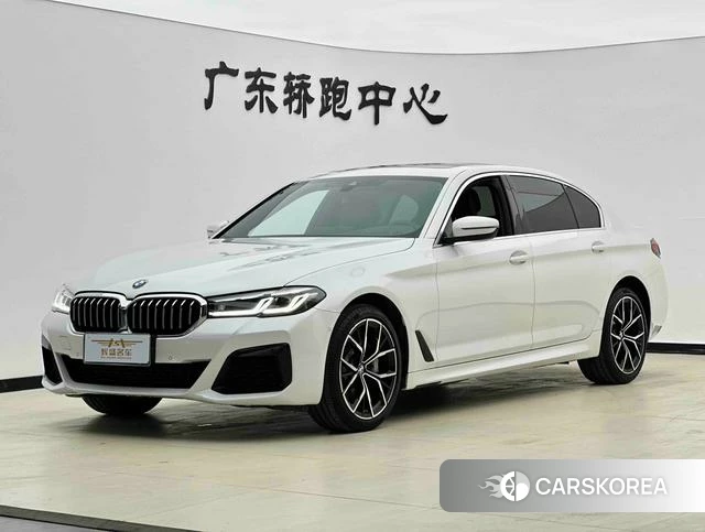 BMW 5 series 2023 Белый из Китая, фото 2