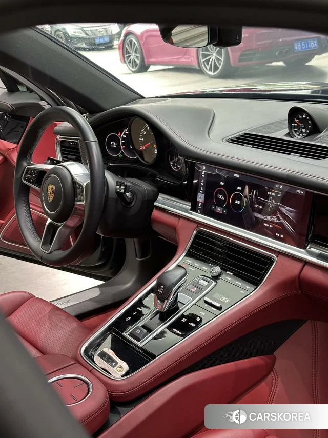 Porsche Panamera 2020 Темно-серый из Китая, фото 4