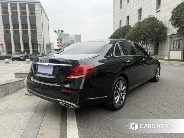 Mercedes-Benz E-class id 4209671 из Китая 7