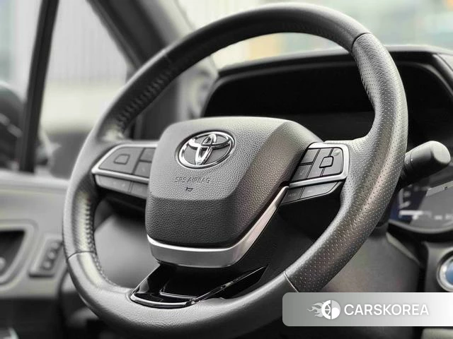 Toyota Saina id 4261003 из Китая 8