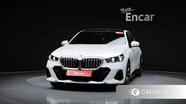 BMW 5 Series (G60) id 4847486 из Кореи 12