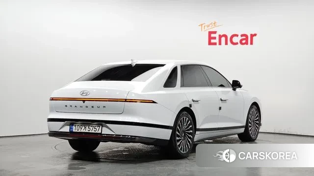 Hyundai Grandeur Hybrid (GN7) id 2939361 из Кореи 12