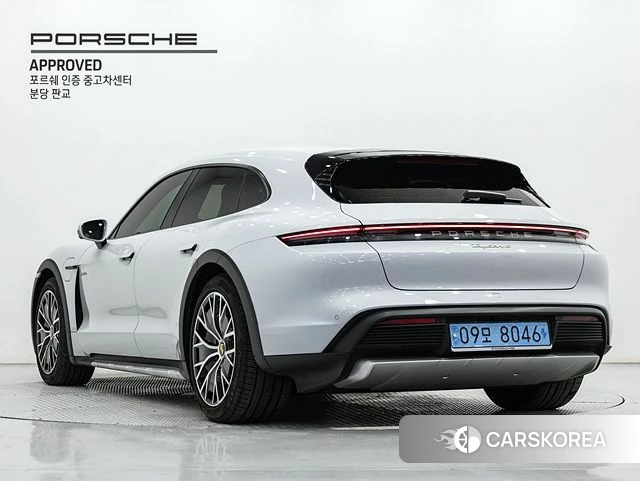 Porsche Taycan id 3811386 из Кореи 12