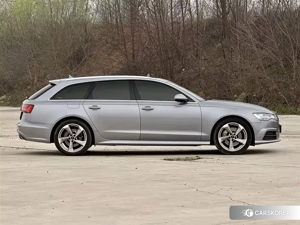 Audi A6 2026 Silver/gray из Китая, фото 2