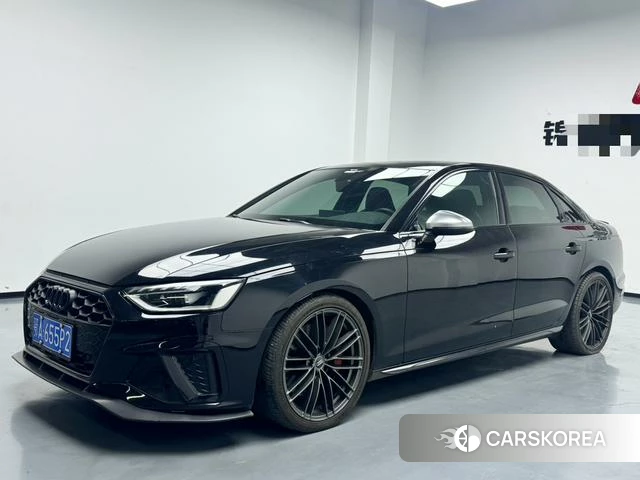 Audi S4 2022 Черный из Китая, фото 2