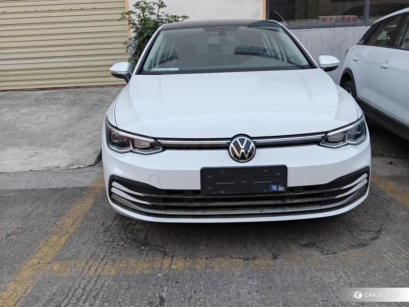 Volkswagen Golf 2023 Белый из Китая, фото 2