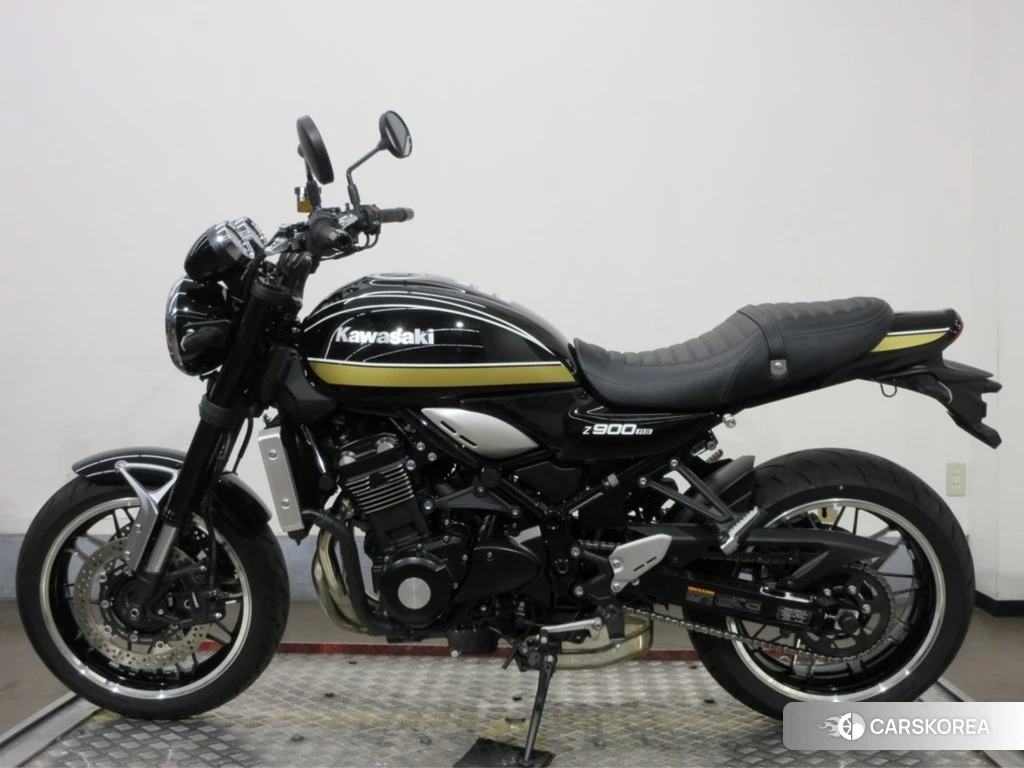 Проданный Kawasaki Z900RS 2022 из Японии, фото 2