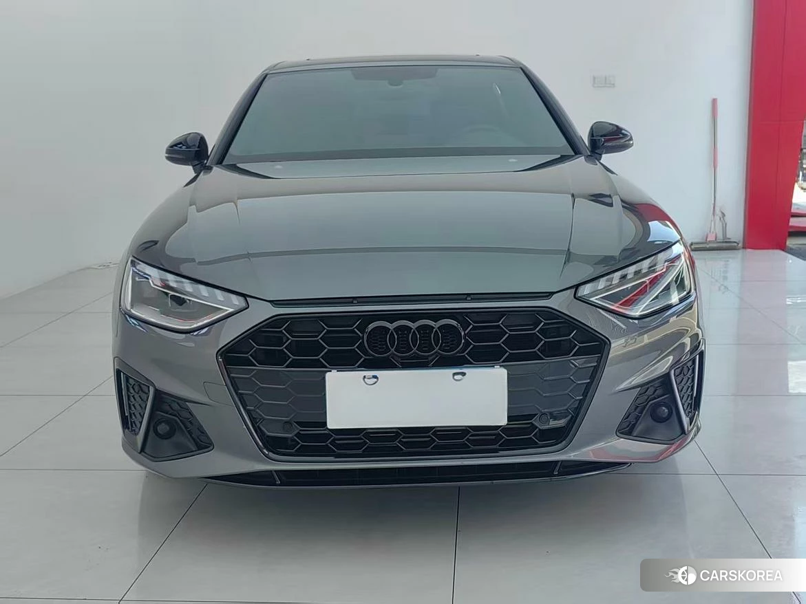 Audi A4L id 4455745 из Китая 10