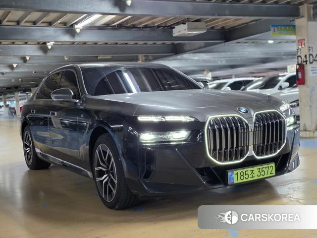 BMW 7 Series (G70) 2025 Черный из Кореи, фото 3