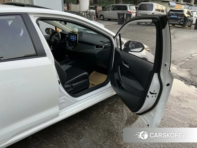 Toyota Corolla id 4262487 из Китая 12