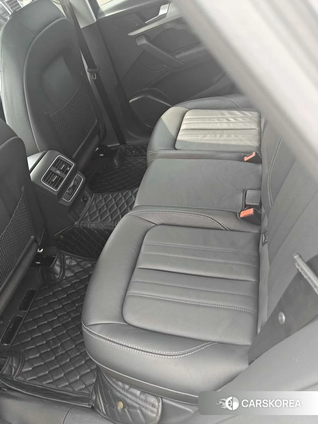 Audi Q5L 2021 Белый из Китая, фото 2