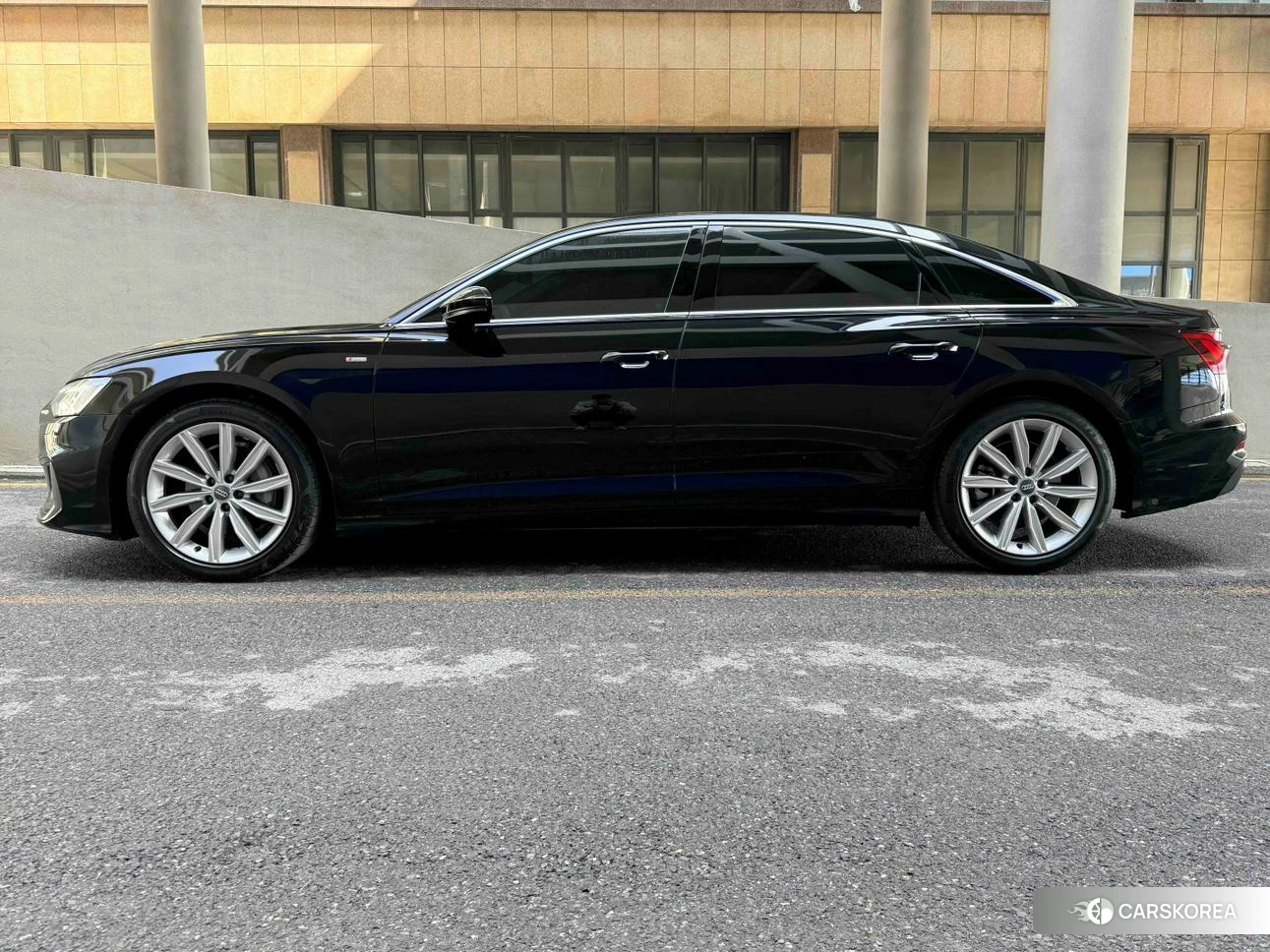 Audi A6L 2020 Черный из Китая, фото 4