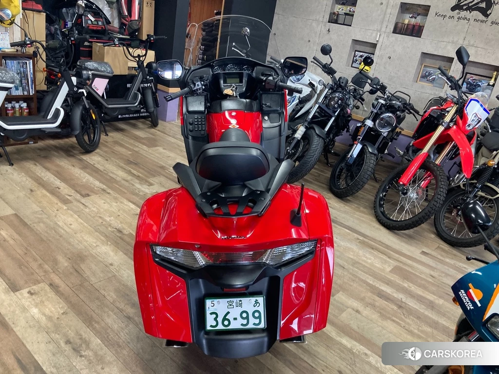 Проданный Honda GL1800 F6B 2013 из Японии, фото 2