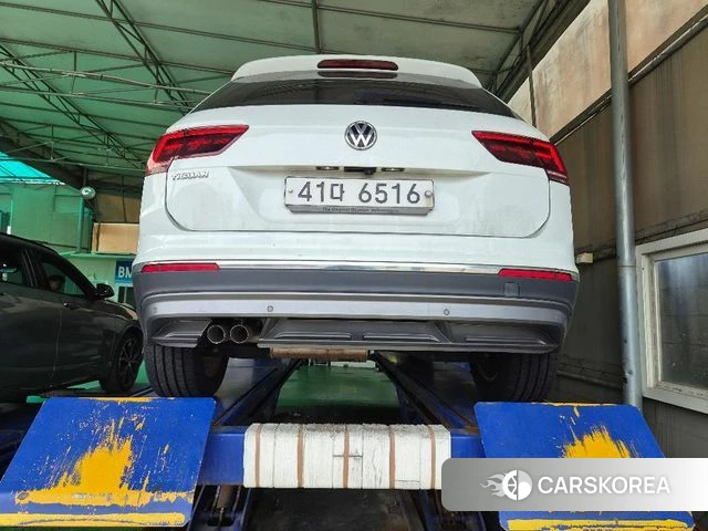 Volkswagen Tiguan second Generation 2018 Белый из Кореи, фото 2