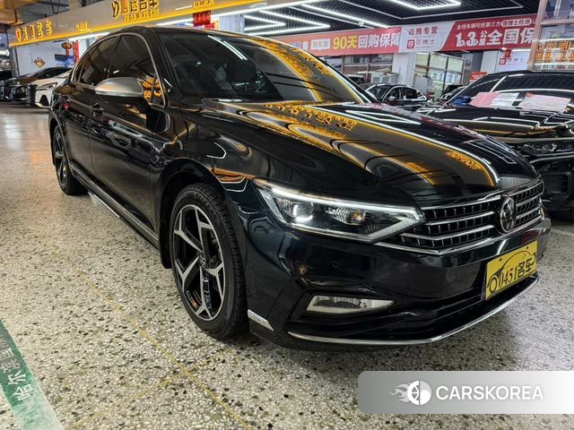 Volkswagen Magotan 2025 Черный из Китая, фото 2