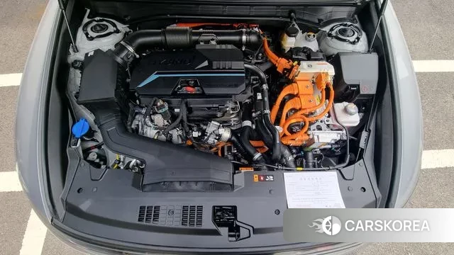 Hyundai Grandeur Hybrid (GN7) 2023 Серебряный из Кореи, фото 4