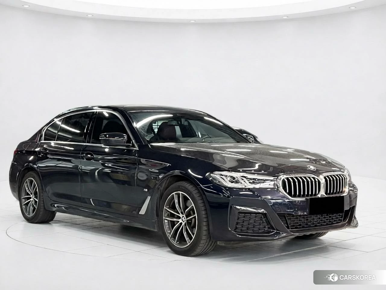 BMW 5 series 2021 Черный из Китая, фото 2
