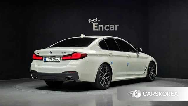 BMW 5 Series (G30) id 4395232 из Кореи 12