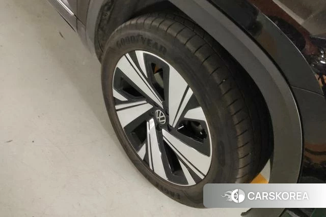 Volkswagen Tourang id 4290668 из Китая 9