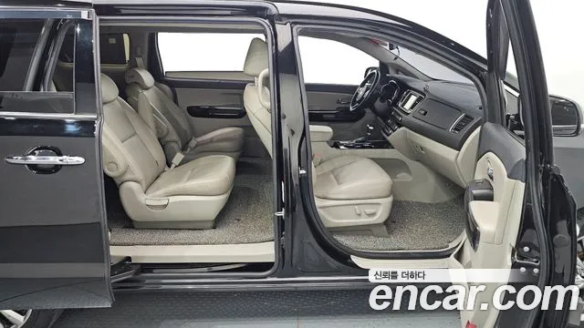 Kia The New Carnival id 2759348 из Кореи 12